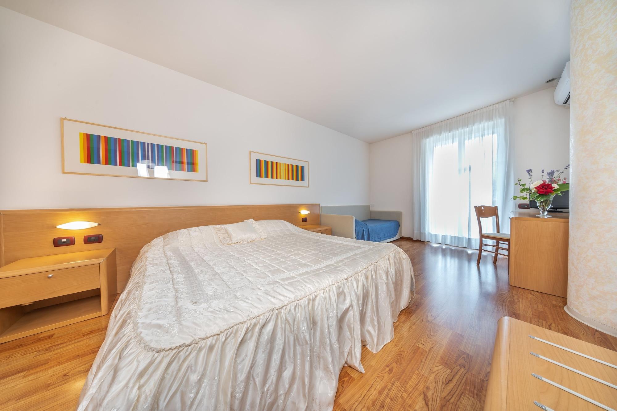 טרנטו Hotel Karinhall מראה חיצוני תמונה
