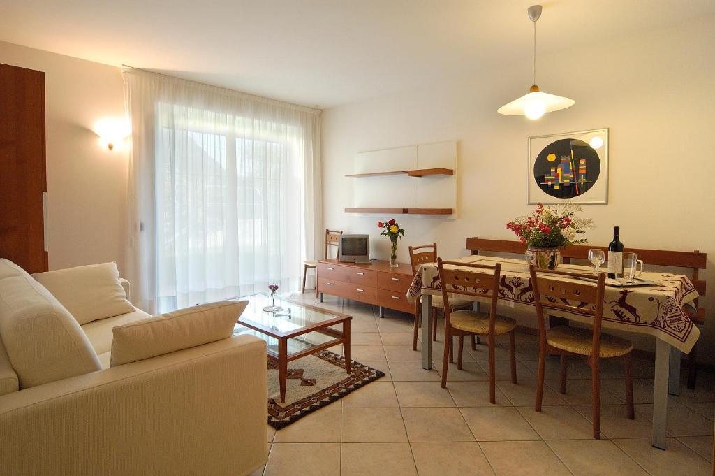 טרנטו Hotel Karinhall מראה חיצוני תמונה