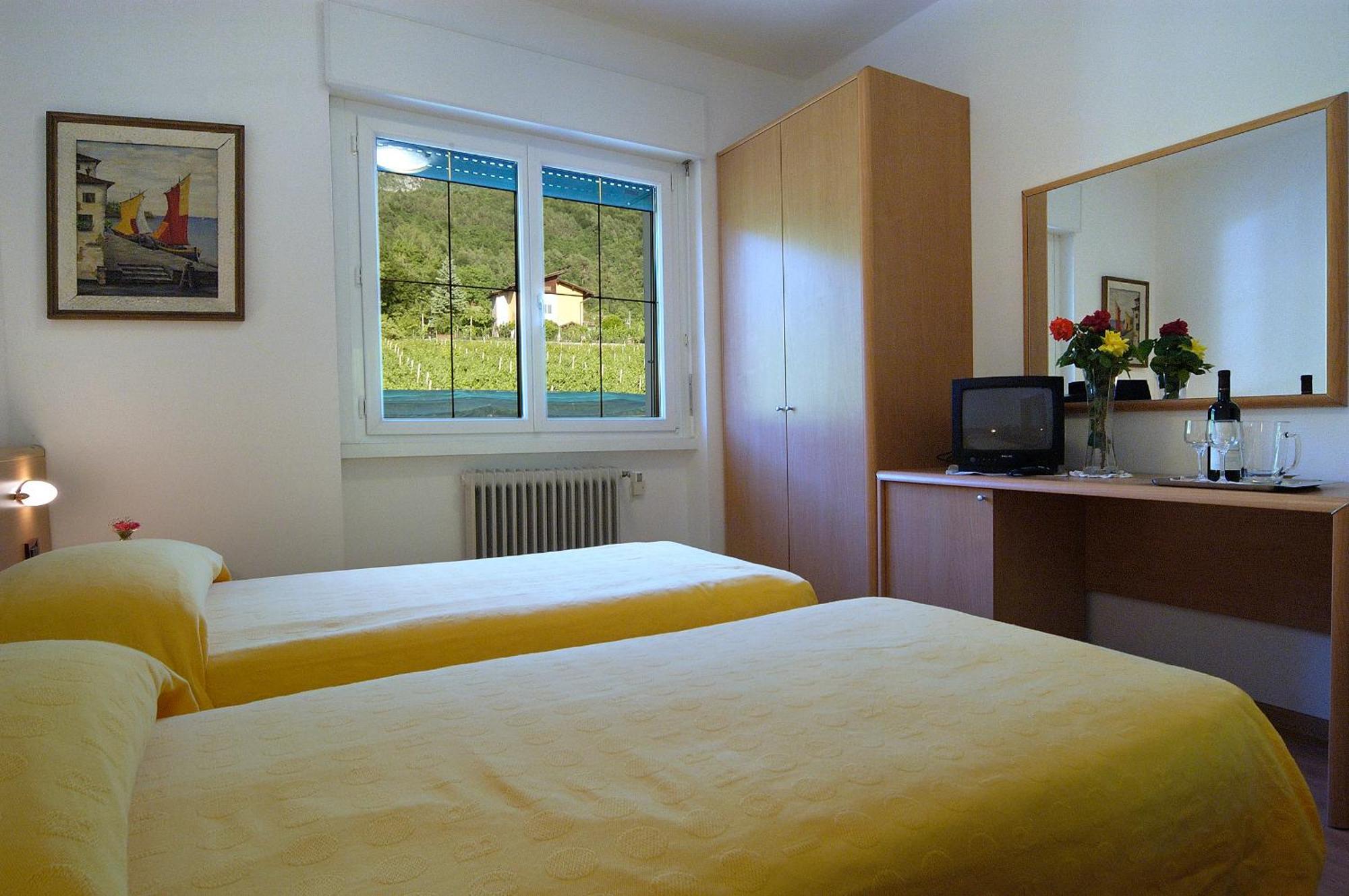 טרנטו Hotel Karinhall מראה חיצוני תמונה