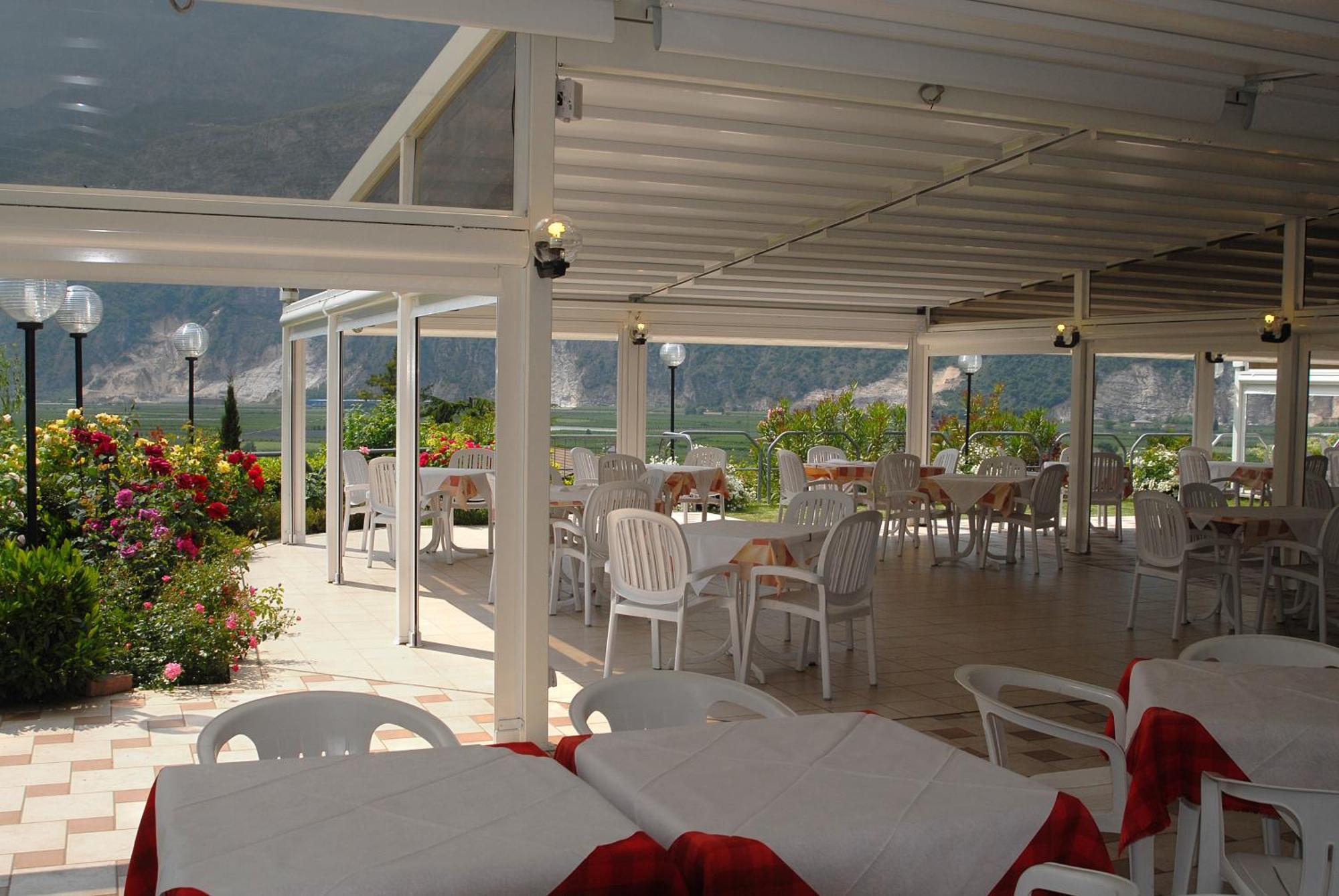 טרנטו Hotel Karinhall מראה חיצוני תמונה