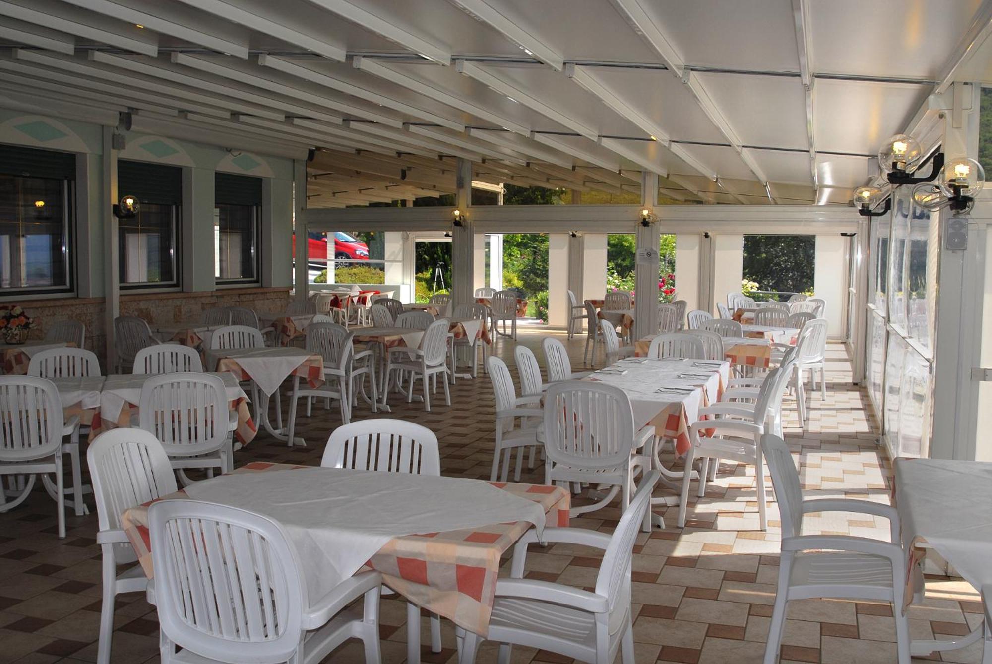 טרנטו Hotel Karinhall מראה חיצוני תמונה