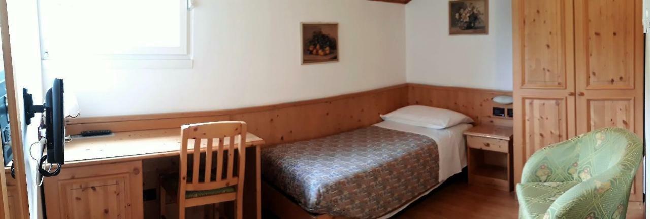 טרנטו Hotel Karinhall מראה חיצוני תמונה